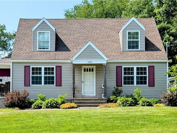 1320 W 4th Ave, Derry, PA 15627