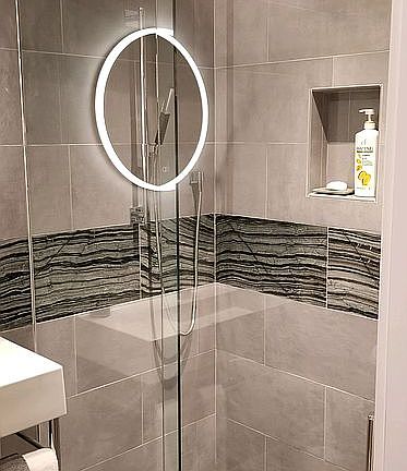 Guest Shower
