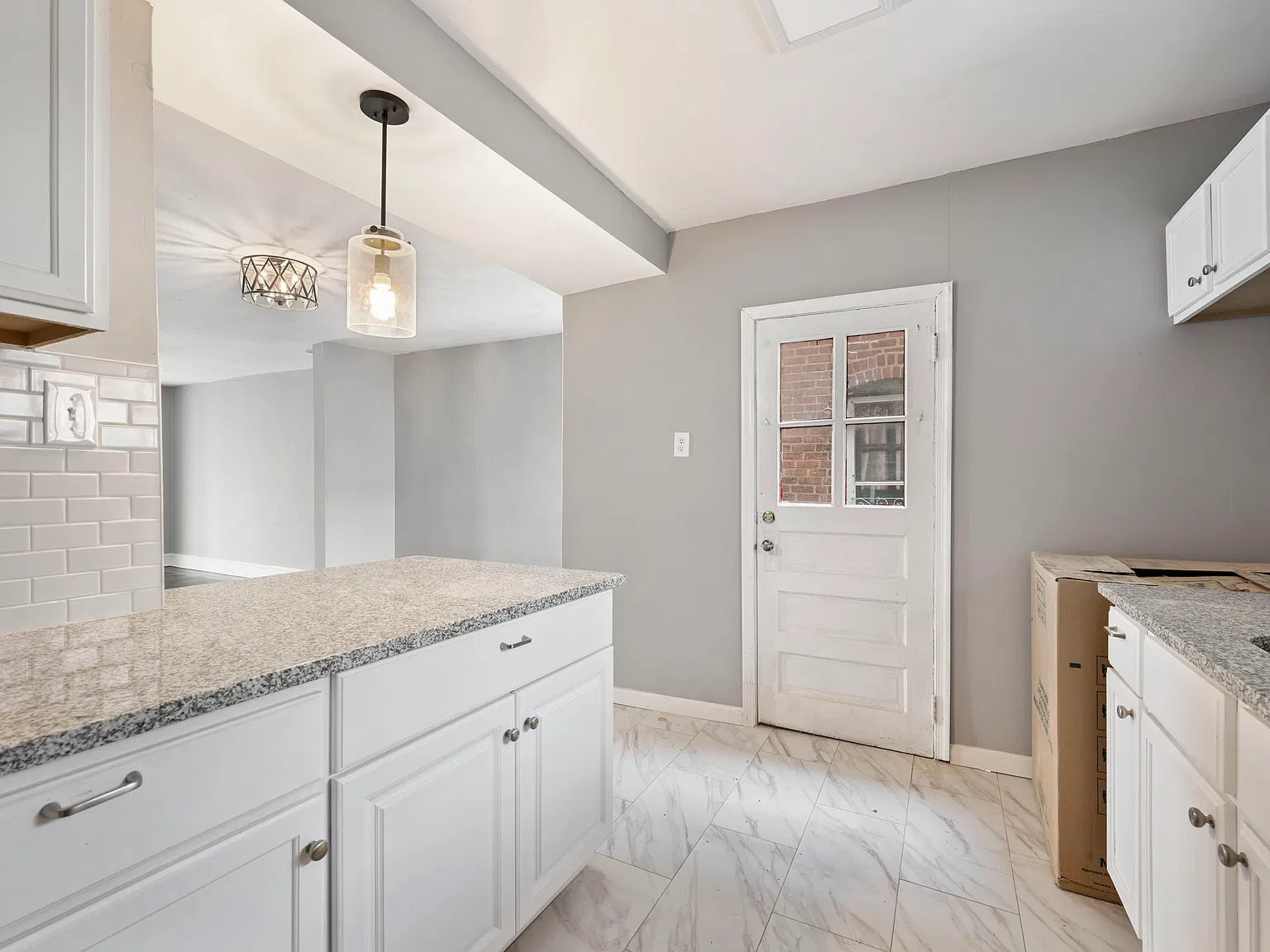 3 bed, 1223 sqft, $1,650 — Photo 1