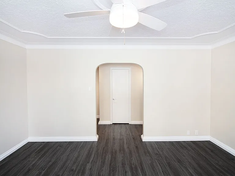 315 Marion St #7 — Photo 10