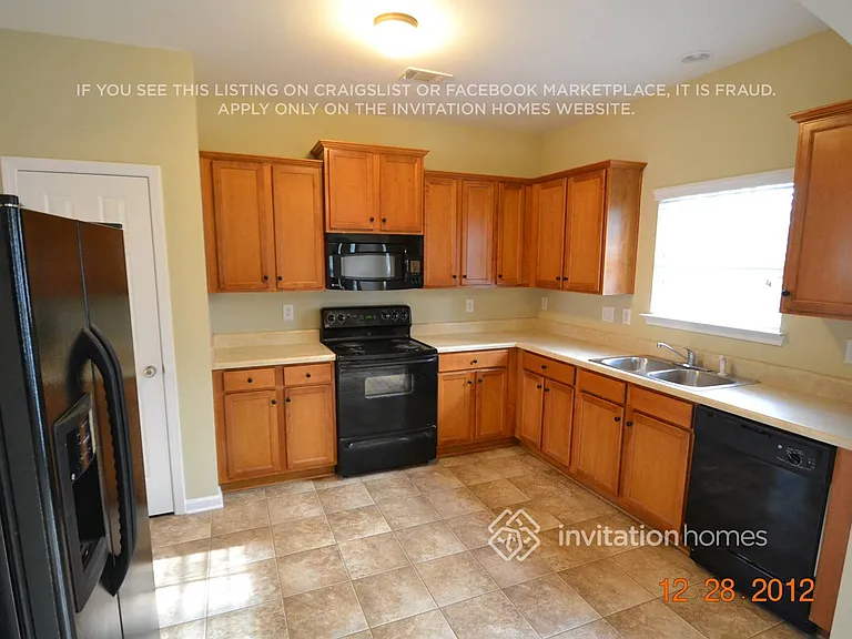 5001 Amethyst Dr — Photo 3