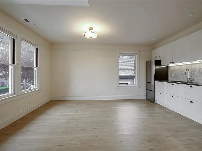 510 Lincoln St #2 — Photo 13