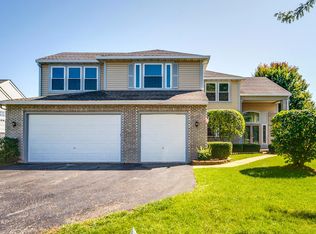 1111 Westfield Way, Mundelein, IL 60060