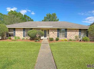 1323 Queen Cathy Dr, Baton Rouge, LA 70816