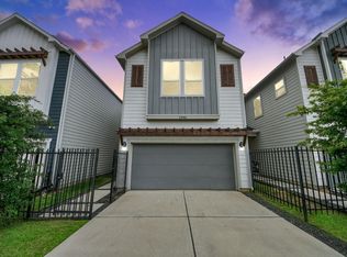 1066 Mansfield St, Houston, TX 77091