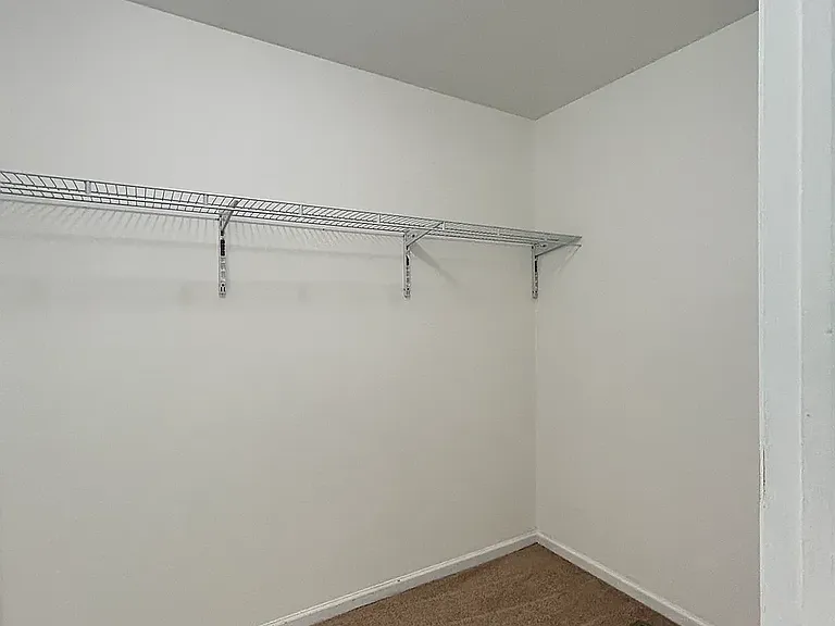205 W Washington St — Photo 14