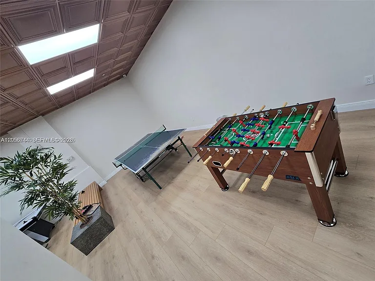 5825 Collins Ave #9C — Photo 77