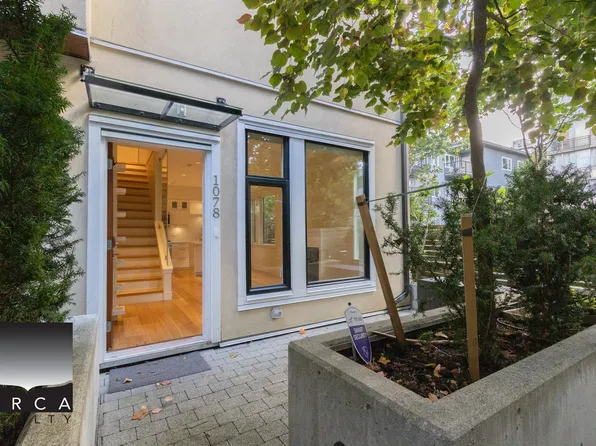1078 Nicola St, Vancouver, BC V6G 2E2