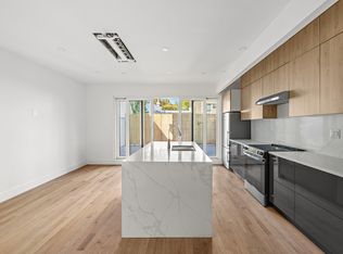 175 Richardson St #2A, Brooklyn, NY
