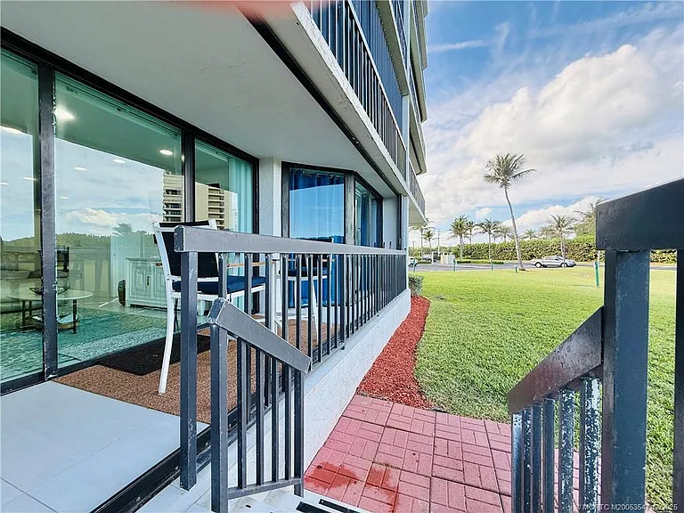 8800 S Ocean Dr #102 — Photo 38