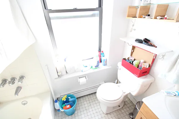 Rented by Luxor Homes & Investment Realty | media 32