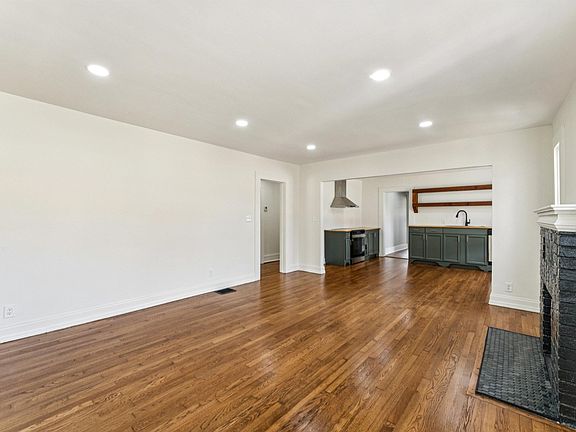 2nd image of 100 Alpine St