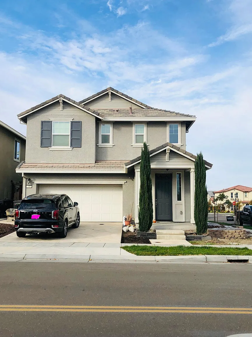 291 E Phelps Dr photo 1
