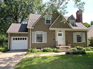 7601 Jarboe St, Kansas City, MO 64114