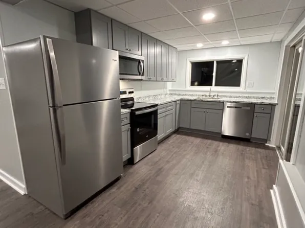 6 Reynwood Ln #4, Weare, NH 03281