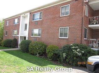 265 Elm St APT 1B, Braintree, MA 02184
