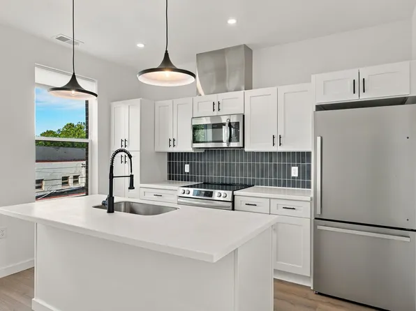2017 W 44th St #5, Cleveland, OH 44113