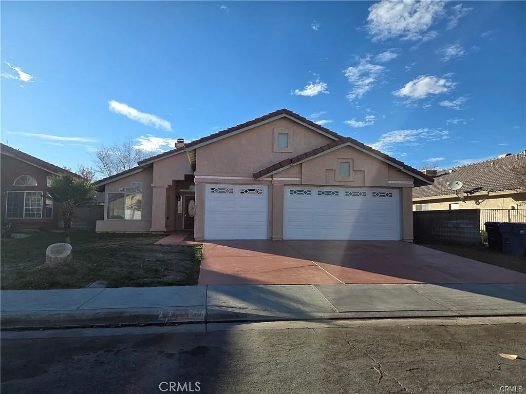 Building Photo - 44707 Cerisa St
