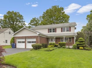 61 Doris Way, Clark, NJ 07066