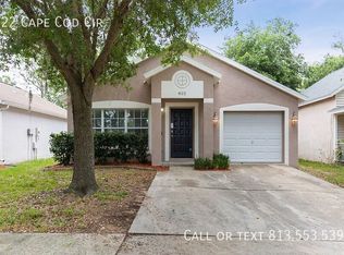 822 Cape Cod Cir, Valrico, FL 33594