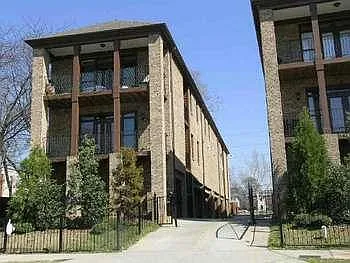 423 Parkway Dr NE