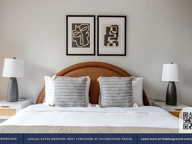 235 W 48th St #38H — Photo 13