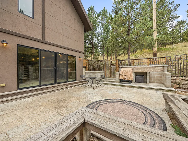 2350 Linden Dr — Photo 24