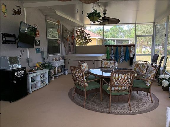 5th image of 4538 Las Almanos Ave
