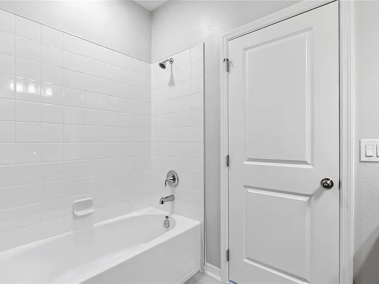 15811 Tollington Aly — Photo 18