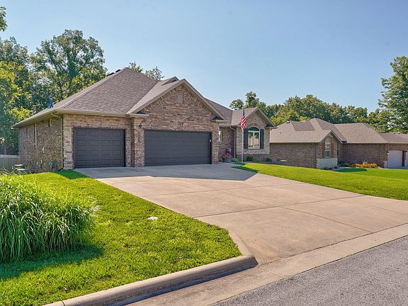 4th image of 5748 S Winsor Drive