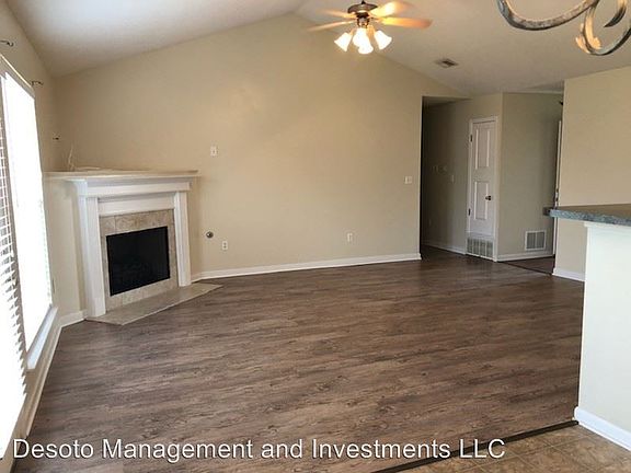 4th image of 1788 Crescent Ln