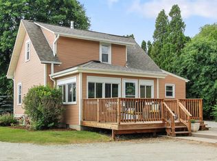 4860 S 124th St, Greenfield, WI 53228
