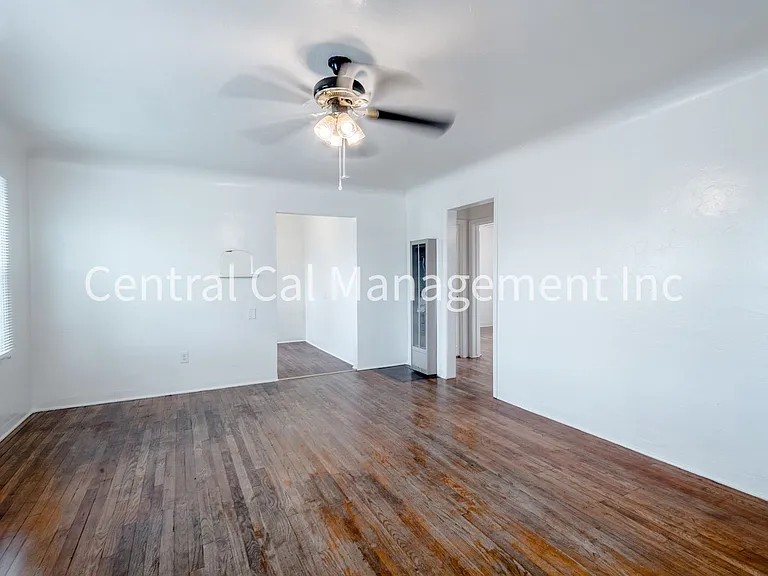 2124 Pacific St — Photo 4