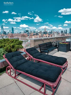 Sold by Sotheby's International Realty | media 20