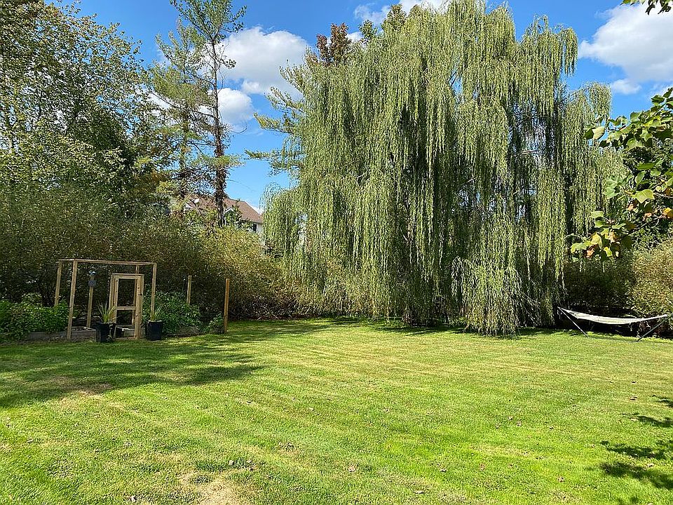 2nd image of 99 Lowell Rd