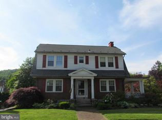 8 W 36th St, Reading, PA 19606