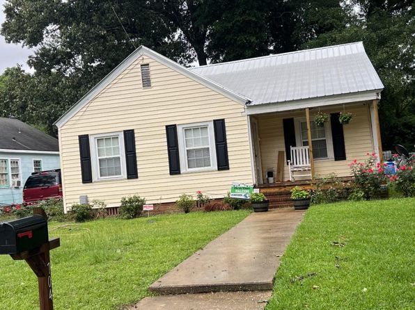 704 Oak Ave