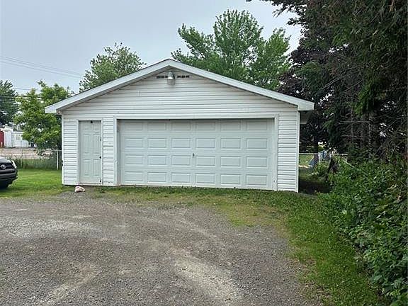 2nd image of 31 4th St #29