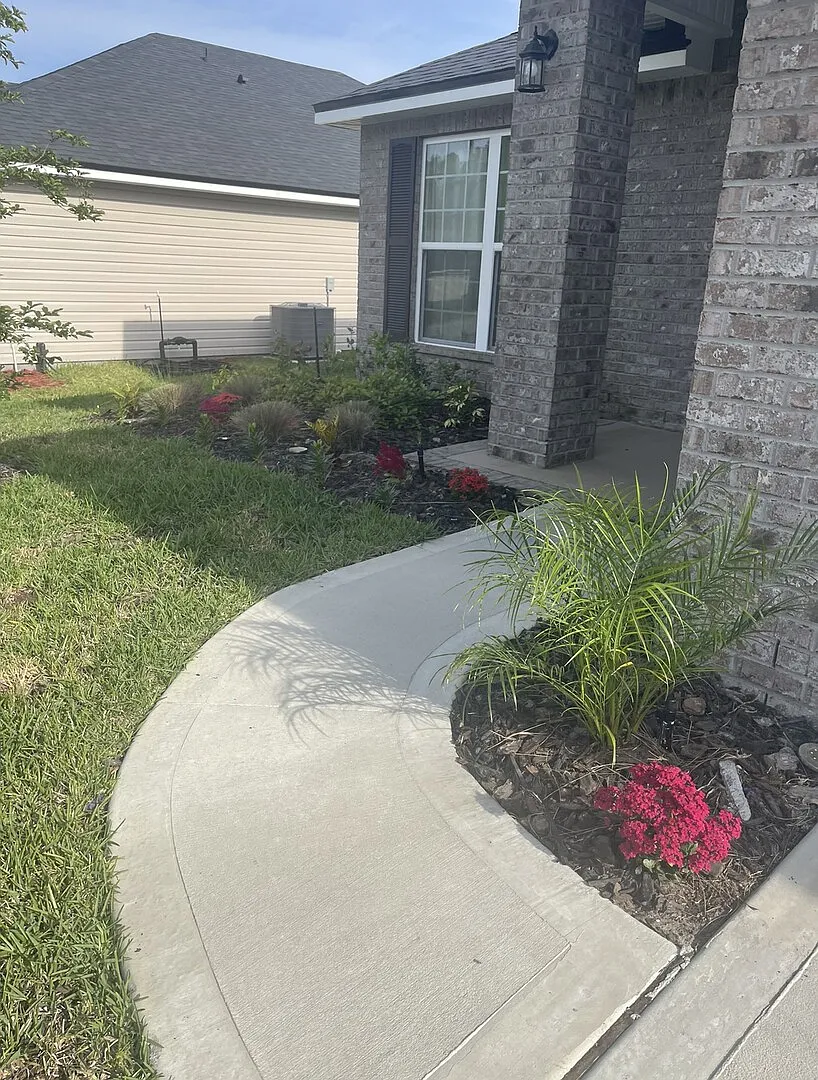 Peaceful and Spacious 4 BR / 2 BA Newly Built Home. Quick move in — Photo 1