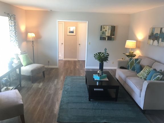 5th image of 2354 Pauline Dr