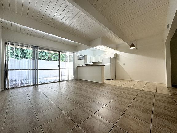 2nd image of 3737 Calle De Carlos #3