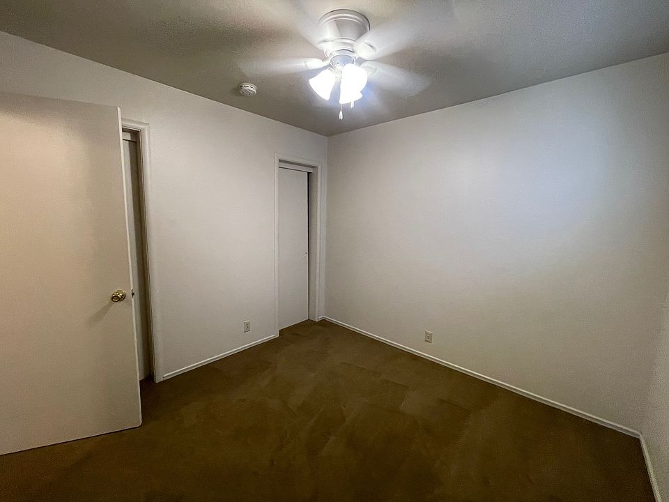 Left bedroom