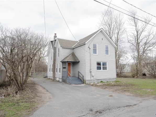 121 Duffy St, Watertown, NY 13601