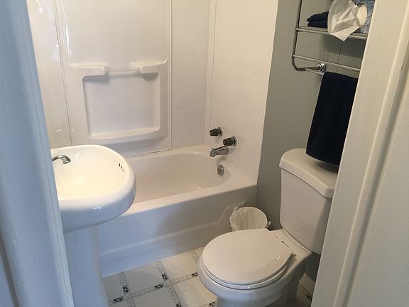 4th image of 27723 Brettonwoods St