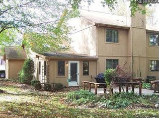 107 Emerald Ln, Cortland, OH