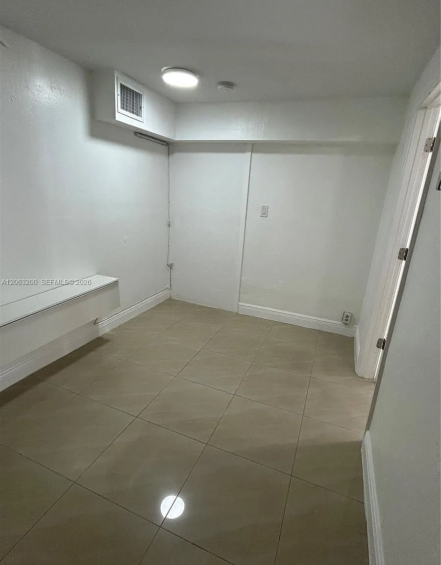 Carol City 2nd Addn — Photo 4