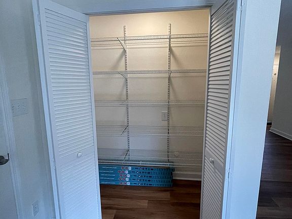 5th image of 411 Sierra Rd