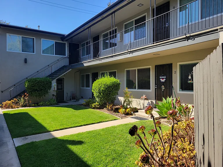 2265 San Anseline Ave #7 — Photo 11