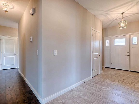 5th image of 7929 Bingham Dr