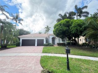 11165 Whitehawk St, Plantation, FL 33324